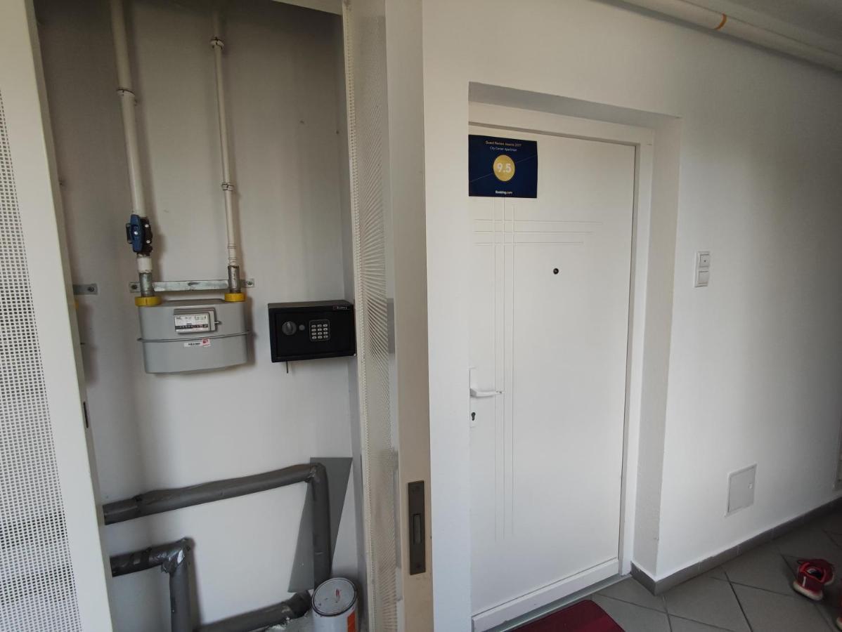 City Center Apartman Zalaegerszeg Bagian luar foto