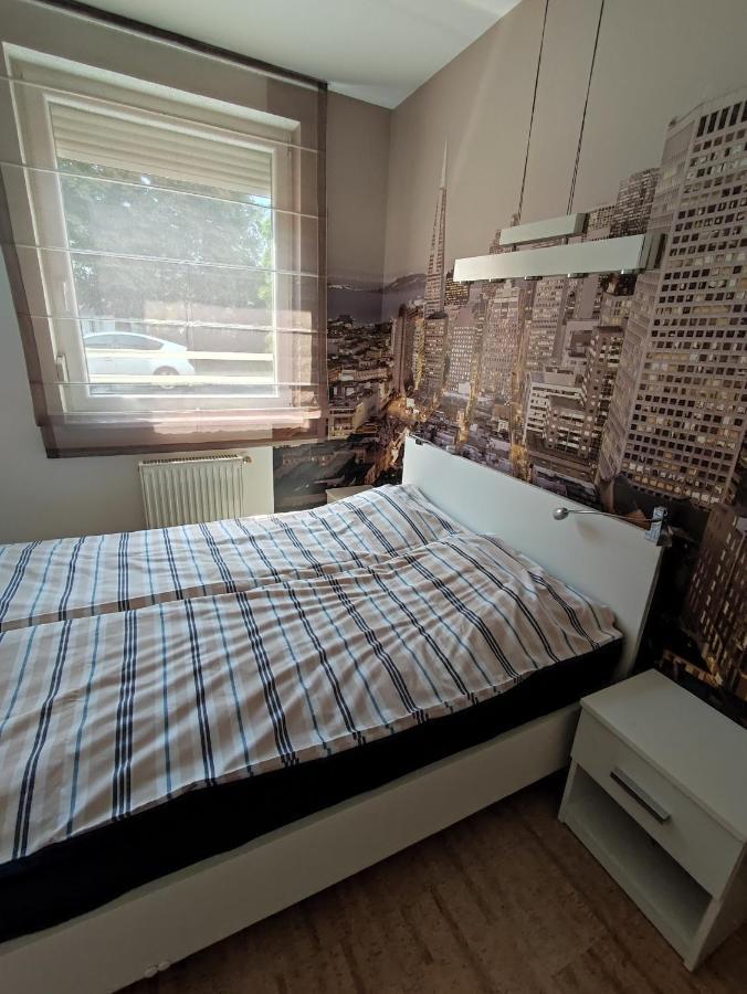 City Center Apartman Zalaegerszeg Bagian luar foto