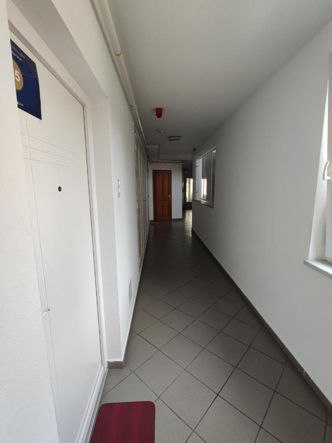City Center Apartman Zalaegerszeg Bagian luar foto